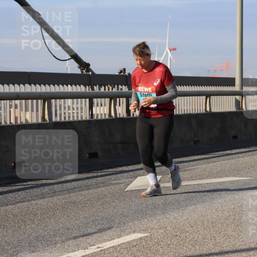 03.10.2025 - Köhlbrandbrückenlauf Strokosch-Dieckow http://msf.ph/oto/9124612 03.10.2025 10:05:33 Position 2  meine-sportfotos.de