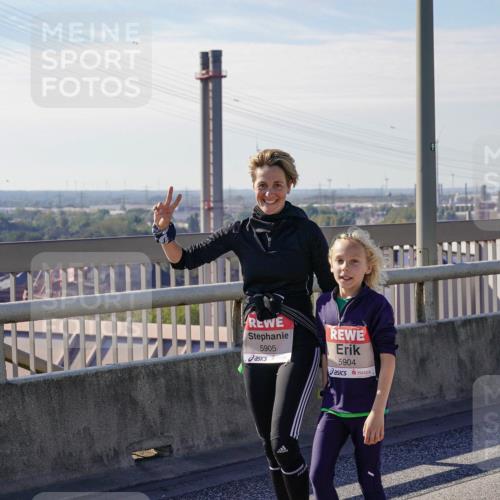 03.10.2025 - Köhlbrandbrückenlauf Michael Burmester http://msf.ph/oto/9124617 03.10.2025 13:07:49 Position 2 5905, 5904 meine-sportfotos.de