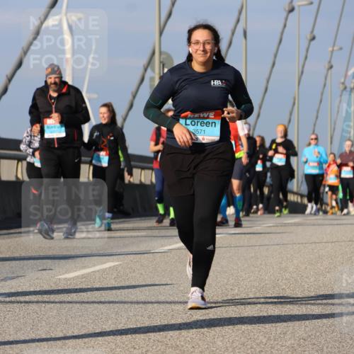 03.10.2025 - Köhlbrandbrückenlauf Strokosch-Dieckow http://msf.ph/oto/9124656 03.10.2025 10:05:42 Position 2 1880, 3571 meine-sportfotos.de