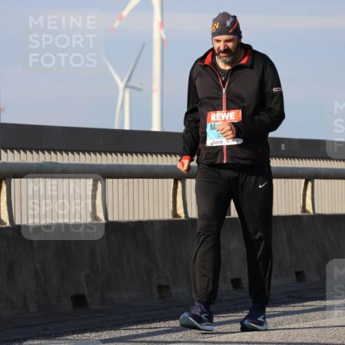 03.10.2025 - Köhlbrandbrückenlauf Strokosch-Dieckow http://msf.ph/oto/9124660 03.10.2025 10:05:49 Position 2 25 meine-sportfotos.de