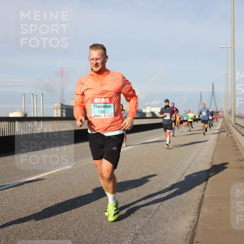 03.10.2025 - Köhlbrandbrückenlauf Lena Gebhardt http://msf.ph/oto/9124663 03.10.2025 09:45:58 Position 2 1292 meine-sportfotos.de