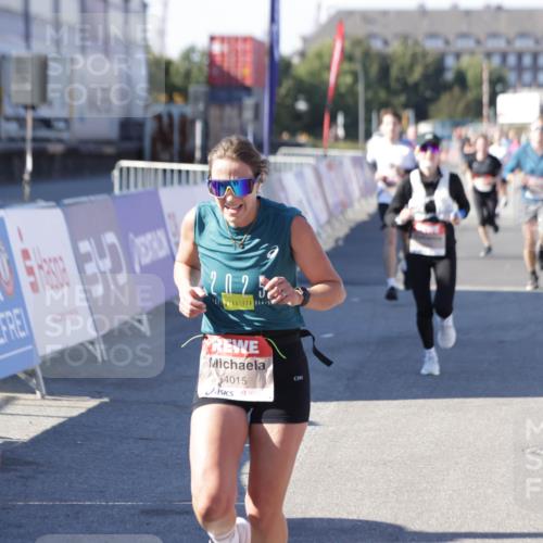 03.10.2025 - Köhlbrandbrückenlauf Jannik Wohlers http://msf.ph/oto/9124721 03.10.2025 13:06:32 Ziel 4015, 4026, 4122, 4124, 4151, 4312, 4396, 4550, 4658, 4659, 5563, 5641, 5970, 6193, 6256 meine-sportfotos.de