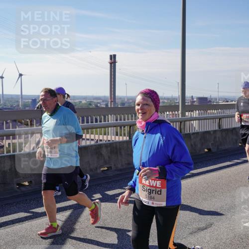 03.10.2025 - Köhlbrandbrückenlauf Michael Burmester http://msf.ph/oto/9124726 03.10.2025 13:07:56 Position 2 6528, 5184 meine-sportfotos.de