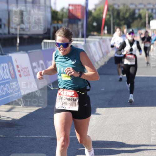 03.10.2025 - Köhlbrandbrückenlauf Jannik Wohlers http://msf.ph/oto/9124733 03.10.2025 13:06:32 Ziel 4015, 4026, 4122, 4124, 4151, 4312, 4396, 4550, 4658, 4659, 5563, 5641, 5970, 6193, 6256 meine-sportfotos.de