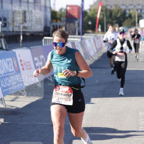 03.10.2025 - Köhlbrandbrückenlauf Jannik Wohlers http://msf.ph/oto/9124738 03.10.2025 13:06:33 Ziel 4015, 4026, 4122, 4124, 4151, 4312, 4396, 4405, 4550, 4658, 4659, 5563, 5641, 5970, 6193, 6256 meine-sportfotos.de
