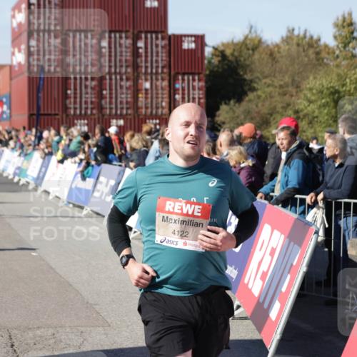 03.10.2025 - Köhlbrandbrückenlauf Jannik Wohlers http://msf.ph/oto/9124762 03.10.2025 13:06:34 Ziel 4015, 4026, 4122, 4124, 4151, 4312, 4396, 4405, 4550, 4658, 4659, 5563, 5798, 5970, 6061, 6193, 6256 meine-sportfotos.de