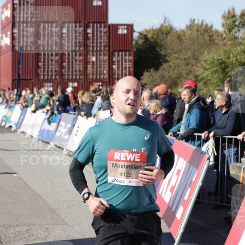 03.10.2025 - Köhlbrandbrückenlauf Jannik Wohlers http://msf.ph/oto/9124767 03.10.2025 13:06:34 Ziel 4015, 4026, 4122, 4124, 4151, 4312, 4396, 4405, 4550, 4658, 4659, 5563, 5798, 5970, 6061, 6193, 6256 meine-sportfotos.de