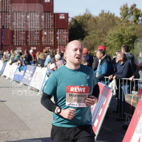 03.10.2025 - Köhlbrandbrückenlauf Jannik Wohlers http://msf.ph/oto/9124774 03.10.2025 13:06:34 Ziel 4015, 4026, 4122, 4124, 4151, 4312, 4396, 4405, 4550, 4658, 4659, 5563, 5798, 5970, 6061, 6193, 6256 meine-sportfotos.de