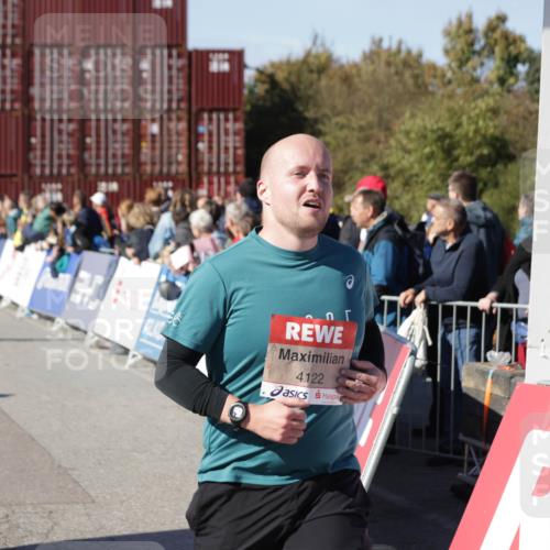 03.10.2025 - Köhlbrandbrückenlauf Jannik Wohlers http://msf.ph/oto/9124777 03.10.2025 13:06:34 Ziel 4015, 4026, 4122, 4124, 4151, 4312, 4396, 4405, 4550, 4658, 4659, 5563, 5798, 5970, 6061, 6193, 6256 meine-sportfotos.de