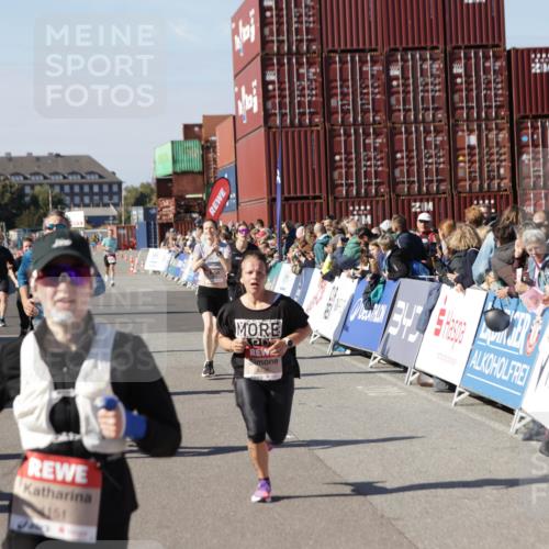 03.10.2025 - Köhlbrandbrückenlauf Jannik Wohlers http://msf.ph/oto/9124821 03.10.2025 13:06:36 Ziel 4015, 4026, 4122, 4124, 4151, 4312, 4396, 4405, 4658, 4659, 5563, 5798, 6061, 6256, 6721 meine-sportfotos.de