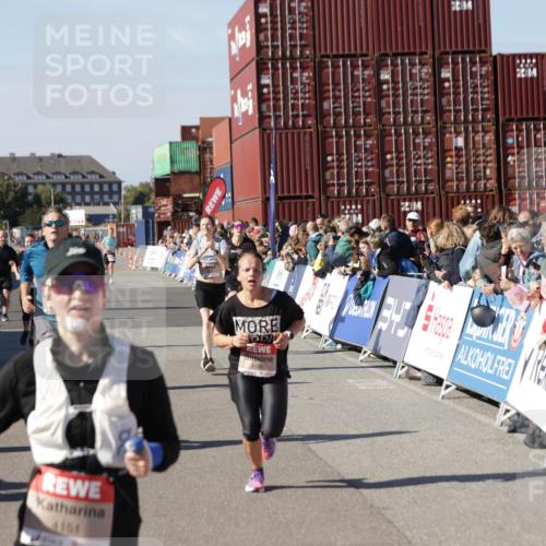 03.10.2025 - Köhlbrandbrückenlauf Jannik Wohlers http://msf.ph/oto/9124822 03.10.2025 13:06:36 Ziel 4015, 4026, 4122, 4124, 4151, 4312, 4396, 4405, 4658, 4659, 5563, 5798, 6061, 6256, 6721 meine-sportfotos.de