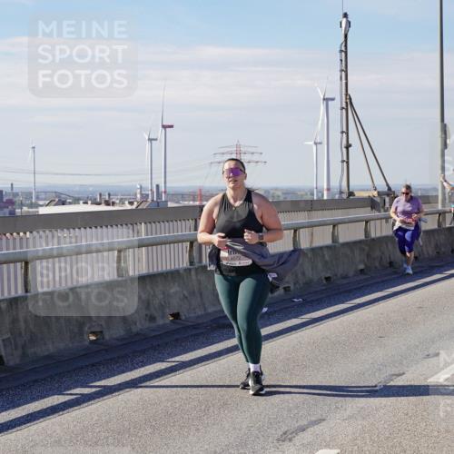 03.10.2025 - Köhlbrandbrückenlauf Michael Burmester http://msf.ph/oto/9124833 03.10.2025 13:08:00 Position 2 9, 4572 meine-sportfotos.de