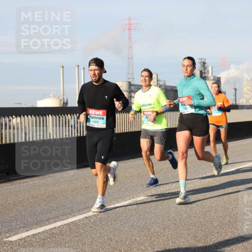 03.10.2025 - Köhlbrandbrückenlauf Lena Gebhardt http://msf.ph/oto/9124882 03.10.2025 09:46:04 Position 2 1280, 1205 meine-sportfotos.de