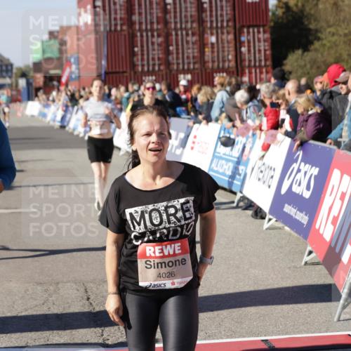 03.10.2025 - Köhlbrandbrückenlauf Jannik Wohlers http://msf.ph/oto/9124904 03.10.2025 13:06:39 Ziel 4015, 4026, 4122, 4151, 4312, 4396, 4405, 5798, 5971, 6061, 6256, 6721 meine-sportfotos.de