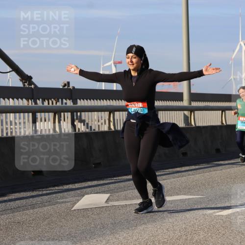 03.10.2025 - Köhlbrandbrückenlauf Strokosch-Dieckow http://msf.ph/oto/9124905 03.10.2025 10:06:18 Position 2 1518 meine-sportfotos.de
