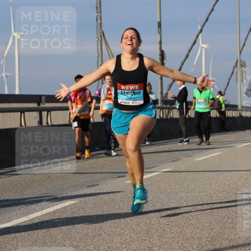 03.10.2025 - Köhlbrandbrückenlauf Strokosch-Dieckow http://msf.ph/oto/9124934 03.10.2025 10:06:21 Position 2 2261 meine-sportfotos.de