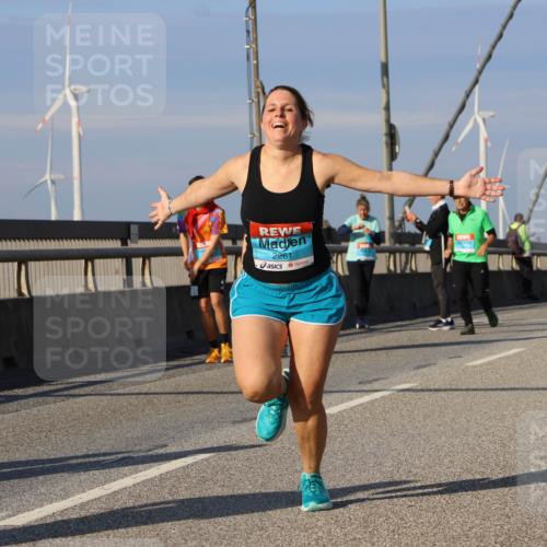03.10.2025 - Köhlbrandbrückenlauf Strokosch-Dieckow http://msf.ph/oto/9124949 03.10.2025 10:06:21 Position 2 2261 meine-sportfotos.de