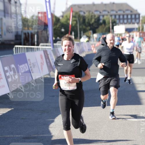 03.10.2025 - Köhlbrandbrückenlauf Jannik Wohlers http://msf.ph/oto/9124958 03.10.2025 13:06:41 Ziel 4015, 4026, 4122, 4151, 4312, 4405, 5798, 5971, 6061, 6089, 6256, 6721 meine-sportfotos.de