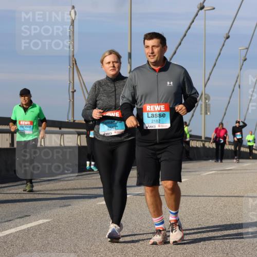 03.10.2025 - Köhlbrandbrückenlauf Strokosch-Dieckow http://msf.ph/oto/9124962 03.10.2025 10:06:26 Position 2 2548, 2182 meine-sportfotos.de