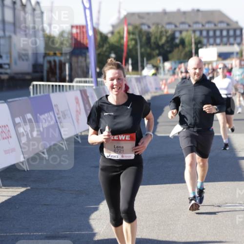 03.10.2025 - Köhlbrandbrückenlauf Jannik Wohlers http://msf.ph/oto/9124965 03.10.2025 13:06:41 Ziel 4015, 4026, 4122, 4151, 4312, 4405, 5798, 5971, 6061, 6089, 6256, 6721 meine-sportfotos.de