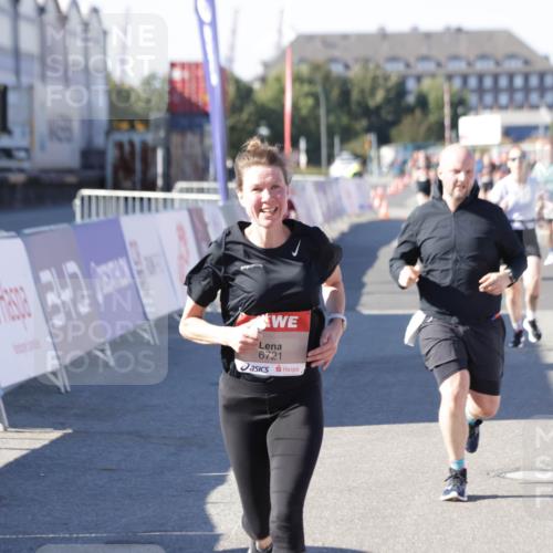 03.10.2025 - Köhlbrandbrückenlauf Jannik Wohlers http://msf.ph/oto/9124970 03.10.2025 13:06:41 Ziel 4015, 4026, 4122, 4151, 4312, 4405, 5798, 5971, 6061, 6089, 6256, 6721 meine-sportfotos.de