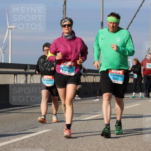 03.10.2025 - Köhlbrandbrückenlauf Strokosch-Dieckow http://msf.ph/oto/9125038 03.10.2025 10:06:48 Position 2 3319, 2479, 2839 meine-sportfotos.de