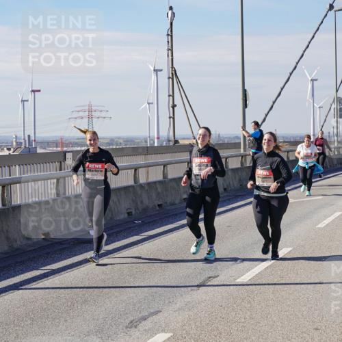 03.10.2025 - Köhlbrandbrückenlauf Michael Burmester http://msf.ph/oto/9125040 03.10.2025 13:08:23 Position 2 6247, 5271 meine-sportfotos.de