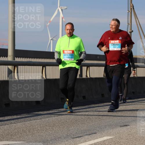03.10.2025 - Köhlbrandbrückenlauf Strokosch-Dieckow http://msf.ph/oto/9125053 03.10.2025 10:06:54 Position 2 2480, 3349 meine-sportfotos.de