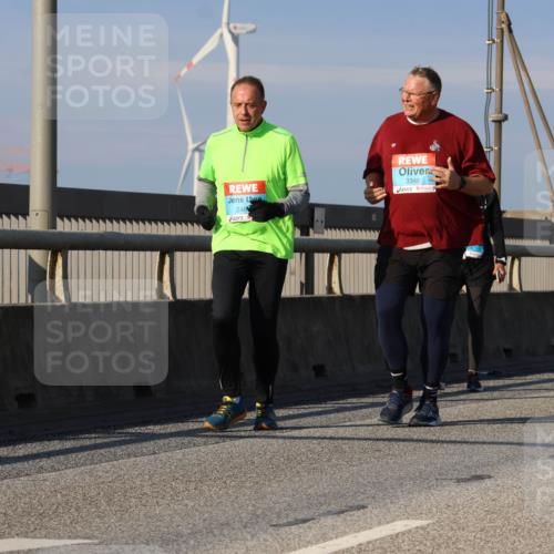 03.10.2025 - Köhlbrandbrückenlauf Strokosch-Dieckow http://msf.ph/oto/9125059 03.10.2025 10:06:54 Position 2 248, 3349, 2927, 2926 meine-sportfotos.de