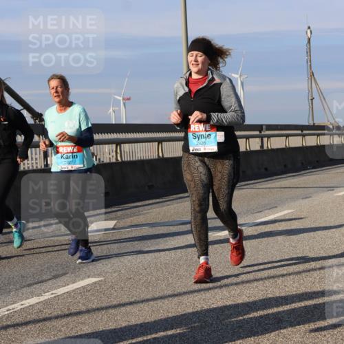 03.10.2025 - Köhlbrandbrückenlauf Strokosch-Dieckow http://msf.ph/oto/9125121 03.10.2025 10:07:04 Position 2 2926, 2927, 2426 meine-sportfotos.de