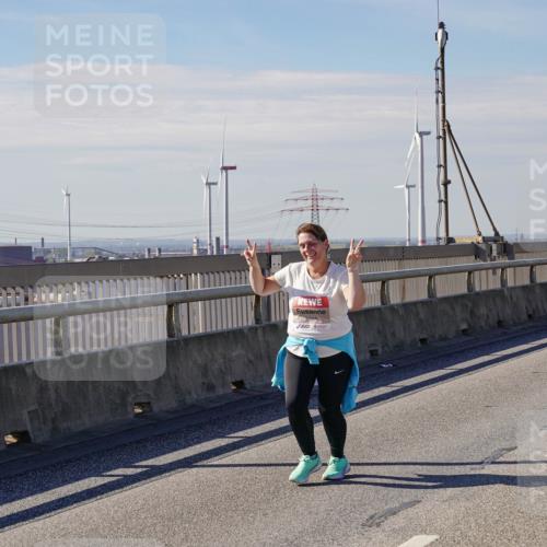 03.10.2025 - Köhlbrandbrückenlauf Michael Burmester http://msf.ph/oto/9125122 03.10.2025 13:08:29 Position 2 5015 meine-sportfotos.de