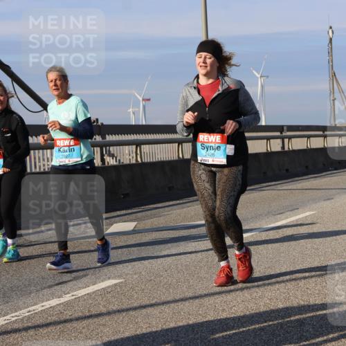 03.10.2025 - Köhlbrandbrückenlauf Strokosch-Dieckow http://msf.ph/oto/9125127 03.10.2025 10:07:05 Position 2 2926, 2927, 2426 meine-sportfotos.de