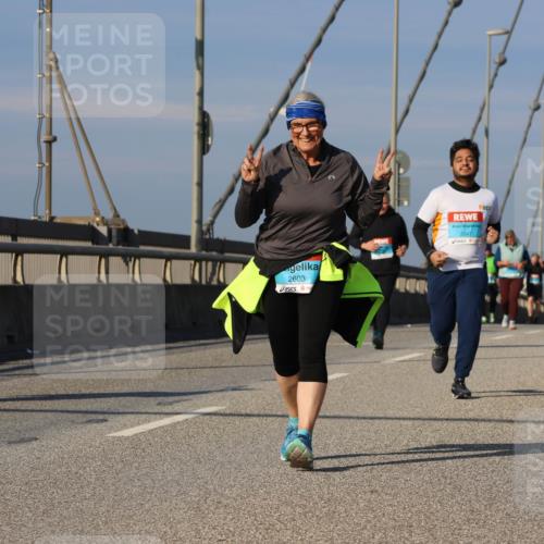 03.10.2025 - Köhlbrandbrückenlauf Strokosch-Dieckow http://msf.ph/oto/9125193 03.10.2025 10:07:22 Position 2 2603, 3347 meine-sportfotos.de