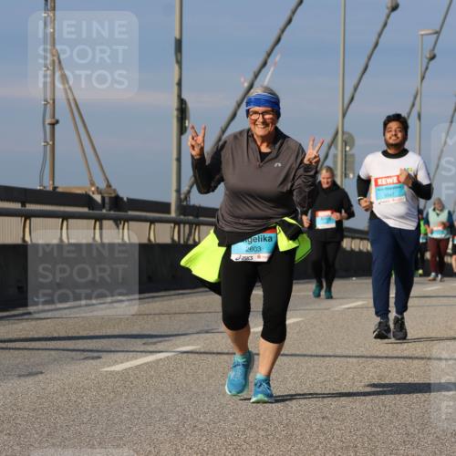 03.10.2025 - Köhlbrandbrückenlauf Strokosch-Dieckow http://msf.ph/oto/9125203 03.10.2025 10:07:23 Position 2 2603, 3347 meine-sportfotos.de