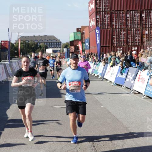 03.10.2025 - Köhlbrandbrückenlauf Jannik Wohlers http://msf.ph/oto/9125209 03.10.2025 13:06:59 Ziel 4152, 4249, 4451, 4588, 5963, 6423, 6427, 6745, 6799, 6822 meine-sportfotos.de