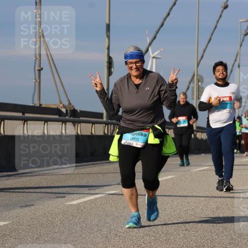 03.10.2025 - Köhlbrandbrückenlauf Strokosch-Dieckow http://msf.ph/oto/9125218 03.10.2025 10:07:23 Position 2 2603 meine-sportfotos.de
