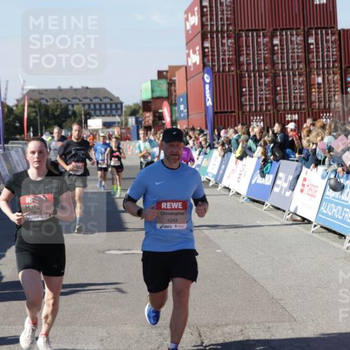 03.10.2025 - Köhlbrandbrückenlauf Jannik Wohlers http://msf.ph/oto/9125222 03.10.2025 13:06:59 Ziel 4152, 4249, 4451, 4588, 5963, 6423, 6427, 6745, 6799, 6822 meine-sportfotos.de