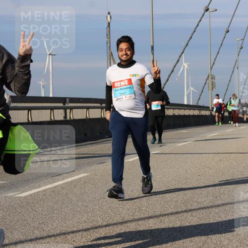 03.10.2025 - Köhlbrandbrückenlauf Strokosch-Dieckow http://msf.ph/oto/9125223 03.10.2025 10:07:26 Position 2 2603, 3347 meine-sportfotos.de