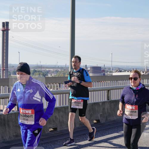 03.10.2025 - Köhlbrandbrückenlauf Michael Burmester http://msf.ph/oto/9125252 03.10.2025 13:08:57 Position 2 5748, 5988, 5254 meine-sportfotos.de