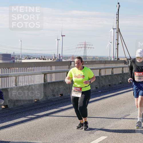 03.10.2025 - Köhlbrandbrückenlauf Michael Burmester http://msf.ph/oto/9125258 03.10.2025 13:08:57 Position 2 5254, 5932, 6258 meine-sportfotos.de