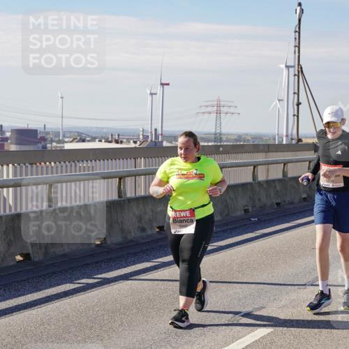 03.10.2025 - Köhlbrandbrückenlauf Michael Burmester http://msf.ph/oto/9125272 03.10.2025 13:08:58 Position 2 6258, 5932 meine-sportfotos.de
