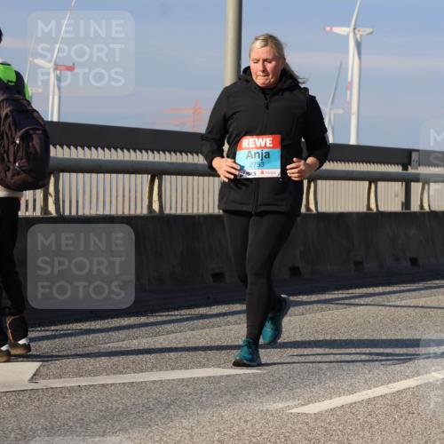 03.10.2025 - Köhlbrandbrückenlauf Strokosch-Dieckow http://msf.ph/oto/9125275 03.10.2025 10:07:30 Position 2 2753 meine-sportfotos.de