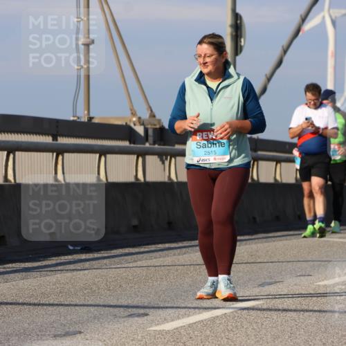 03.10.2025 - Köhlbrandbrückenlauf Strokosch-Dieckow http://msf.ph/oto/9125278 03.10.2025 10:07:39 Position 2 2515 meine-sportfotos.de