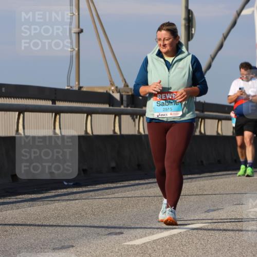03.10.2025 - Köhlbrandbrückenlauf Strokosch-Dieckow http://msf.ph/oto/9125285 03.10.2025 10:07:39 Position 2 2515 meine-sportfotos.de
