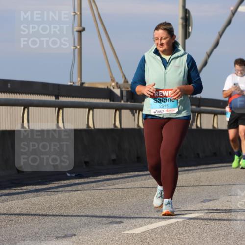 03.10.2025 - Köhlbrandbrückenlauf Strokosch-Dieckow http://msf.ph/oto/9125289 03.10.2025 10:07:39 Position 2 2515, 44 meine-sportfotos.de