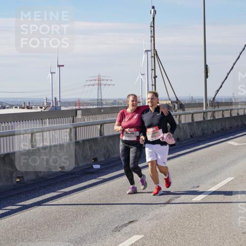 03.10.2025 - Köhlbrandbrückenlauf Michael Burmester http://msf.ph/oto/9125320 03.10.2025 13:09:07 Position 2 6011, 6010 meine-sportfotos.de