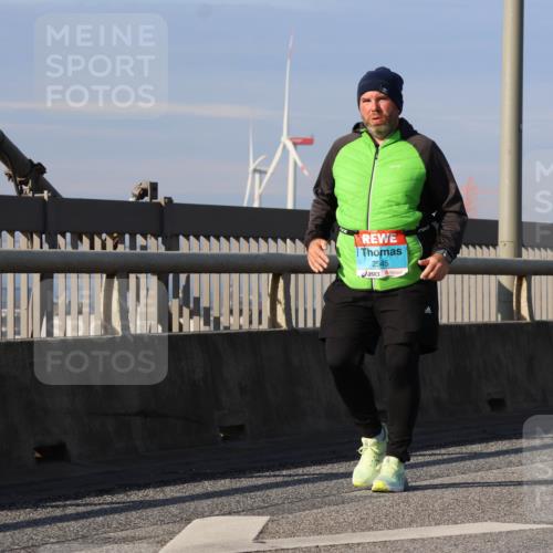 03.10.2025 - Köhlbrandbrückenlauf Strokosch-Dieckow http://msf.ph/oto/9125334 03.10.2025 10:07:53 Position 2 2545 meine-sportfotos.de