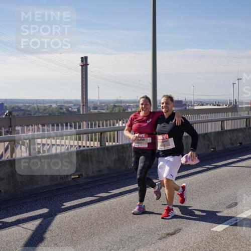03.10.2025 - Köhlbrandbrückenlauf Michael Burmester http://msf.ph/oto/9125365 03.10.2025 13:09:10 Position 2 6011 meine-sportfotos.de