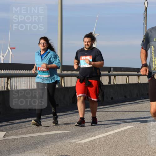 03.10.2025 - Köhlbrandbrückenlauf Strokosch-Dieckow http://msf.ph/oto/9125412 03.10.2025 10:08:03 Position 2  meine-sportfotos.de