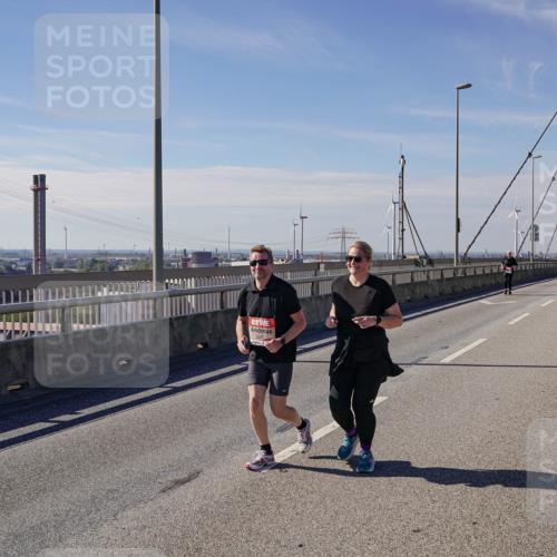03.10.2025 - Köhlbrandbrückenlauf Michael Burmester http://msf.ph/oto/9125448 03.10.2025 13:09:15 Position 2  meine-sportfotos.de